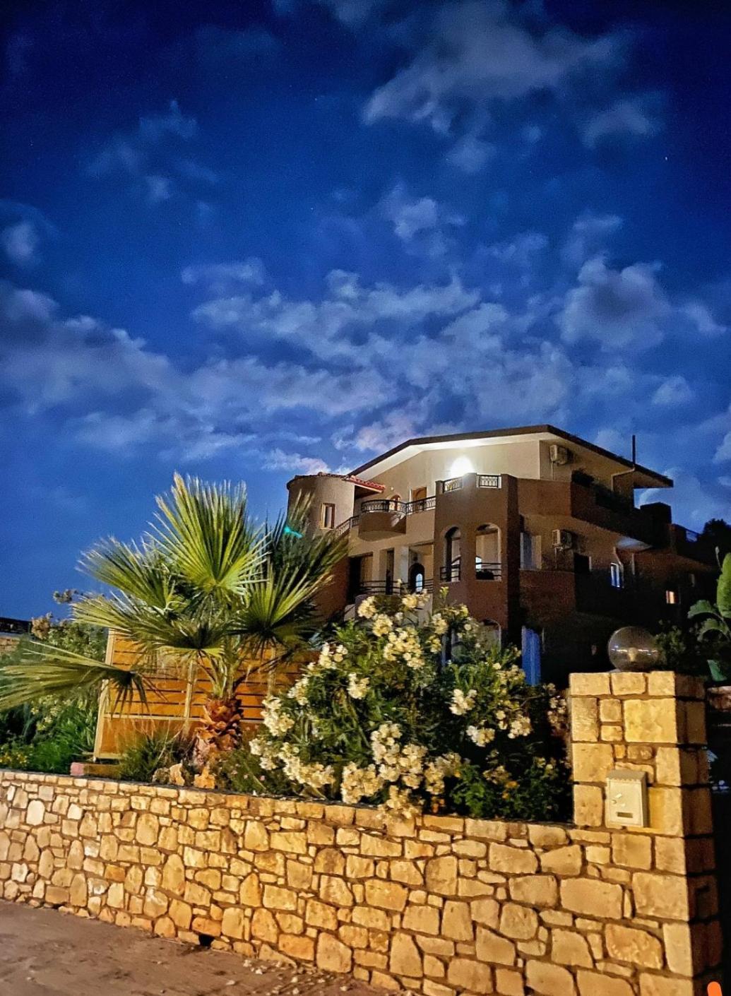 Villa Leondis Melidhónion Oda fotoğraf